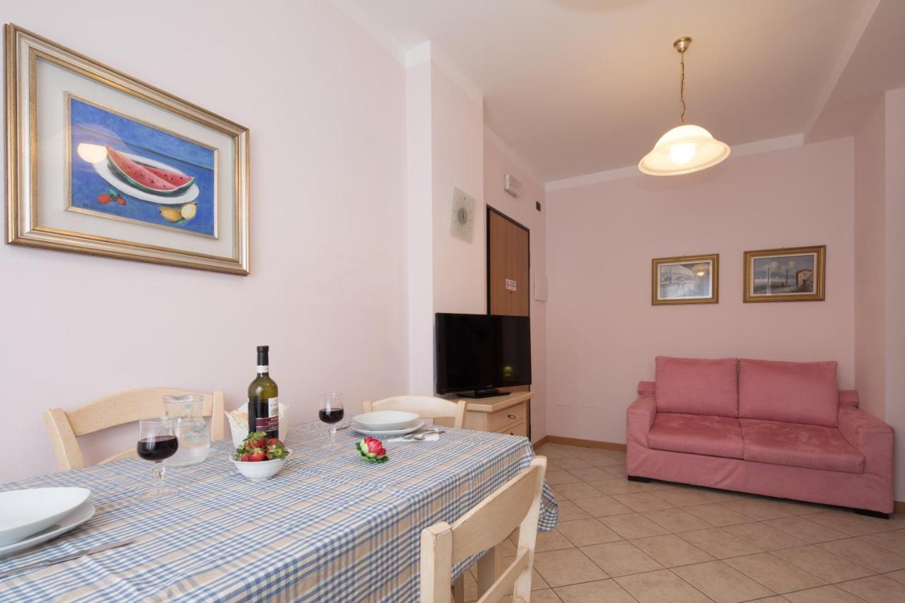 Residence Tre Trilo&Suites Ρίμινι Εξωτερικό φωτογραφία