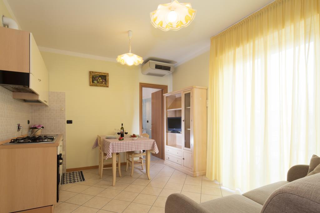 Residence Tre Trilo&Suites Ρίμινι Εξωτερικό φωτογραφία