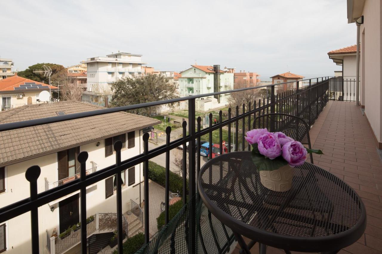 Residence Tre Trilo&Suites Ρίμινι Εξωτερικό φωτογραφία