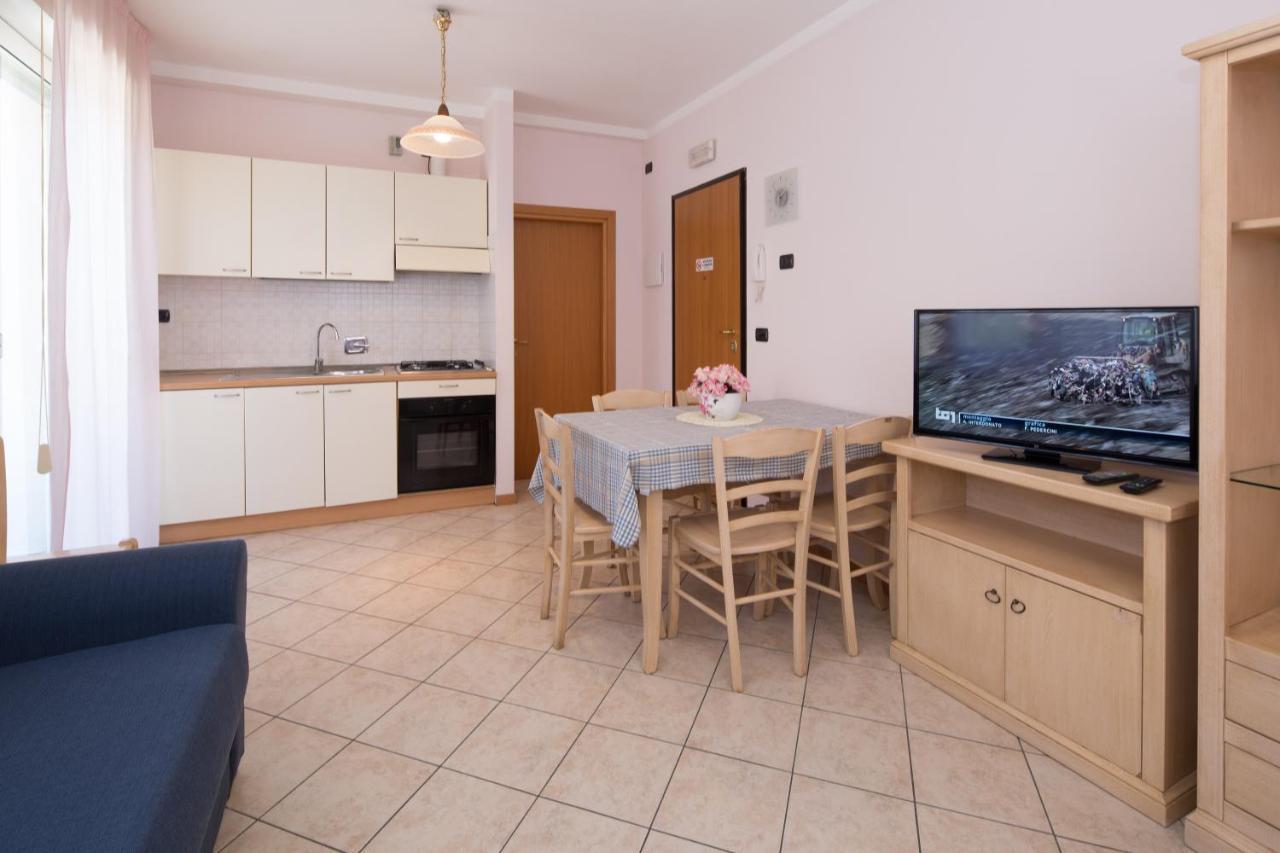 Residence Tre Trilo&Suites Ρίμινι Εξωτερικό φωτογραφία